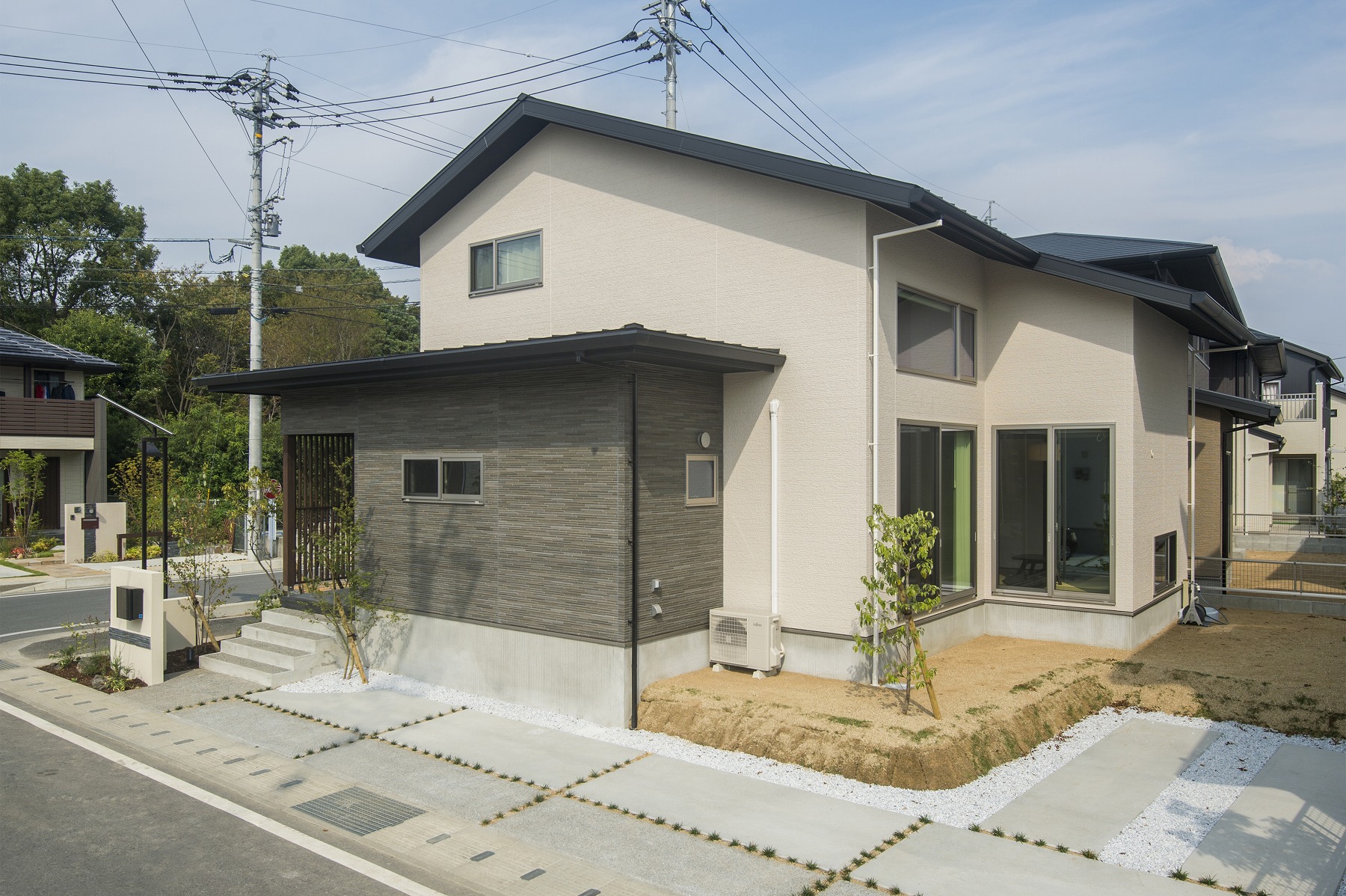 ジャパニーズモダンな家 施工事例 オーナー様の声 熊本の土地 分譲地 新築一戸建て 建売ならアネシス 公式 ジャパニーズモダンな家 施工事例 オーナー様の声 熊本の土地 分譲地 新築一戸建て 建売ならアネシス 公式