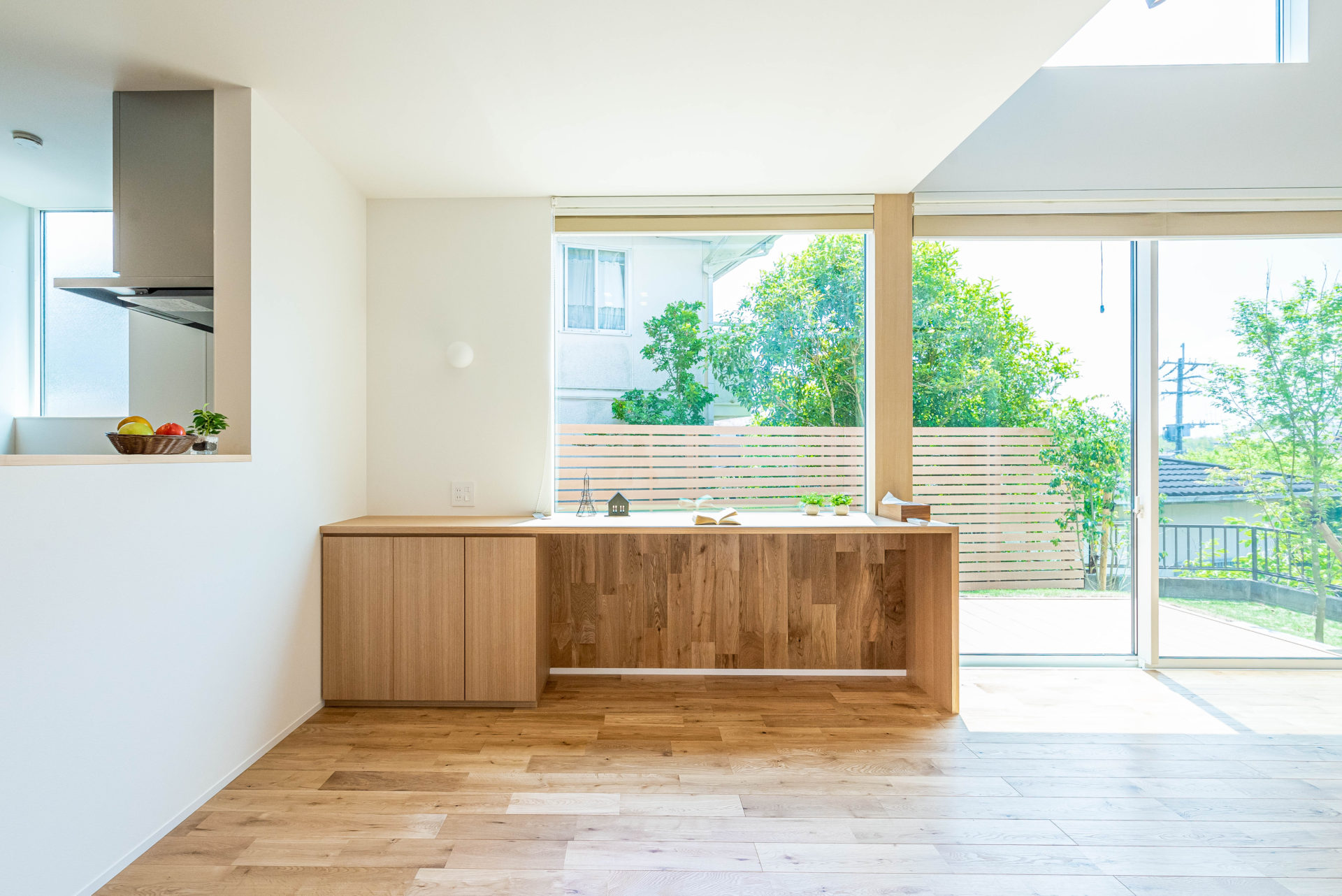 窓から覗く緑が爽やかなロフト付き平屋 ｜施工事例・オーナー様の声｜熊本の土地・分譲地・新築一戸建て・建売ならアネシス≪公式≫