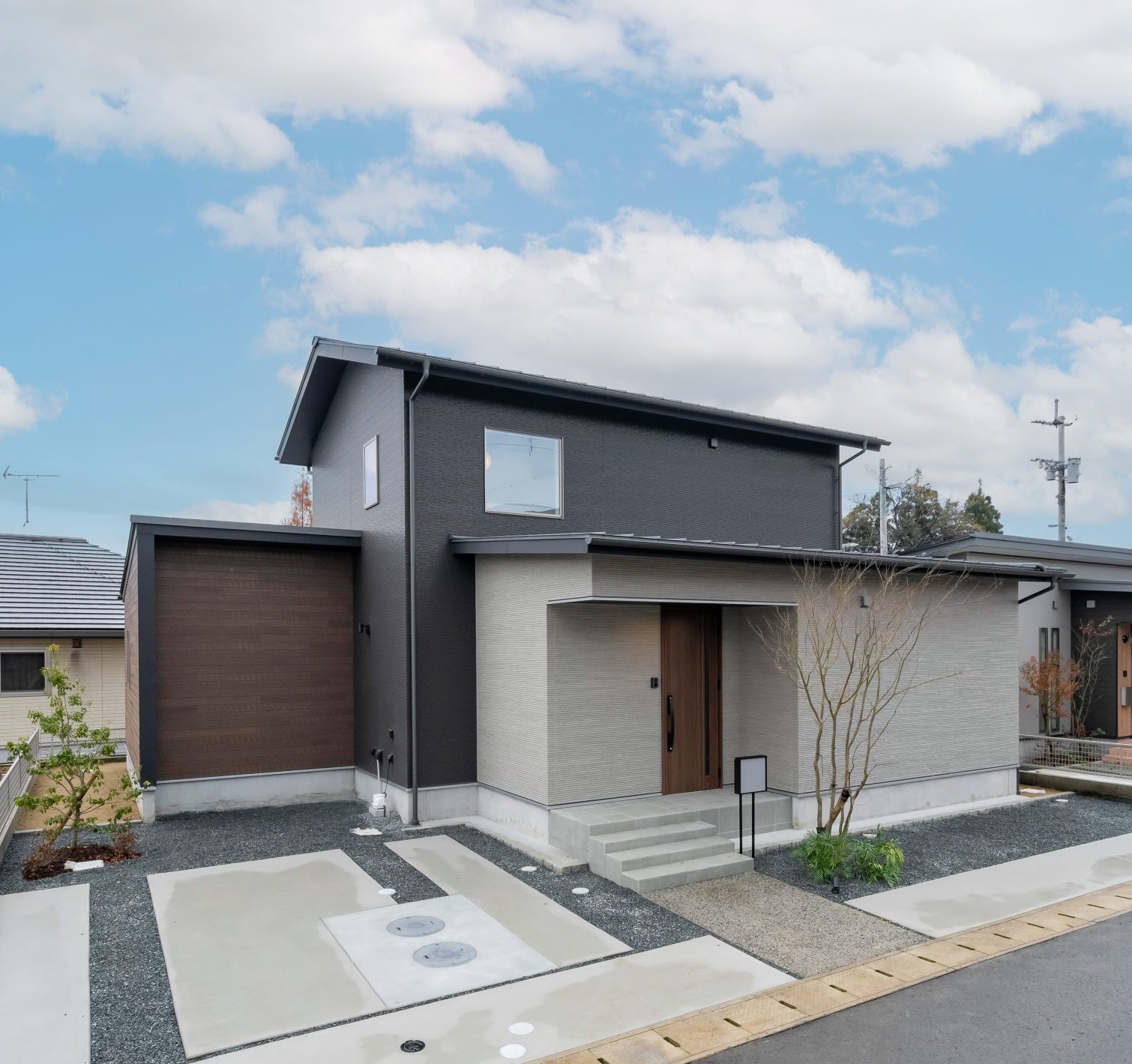 機能性とデザイン性が調和したシンプルで飽きのこない住まい