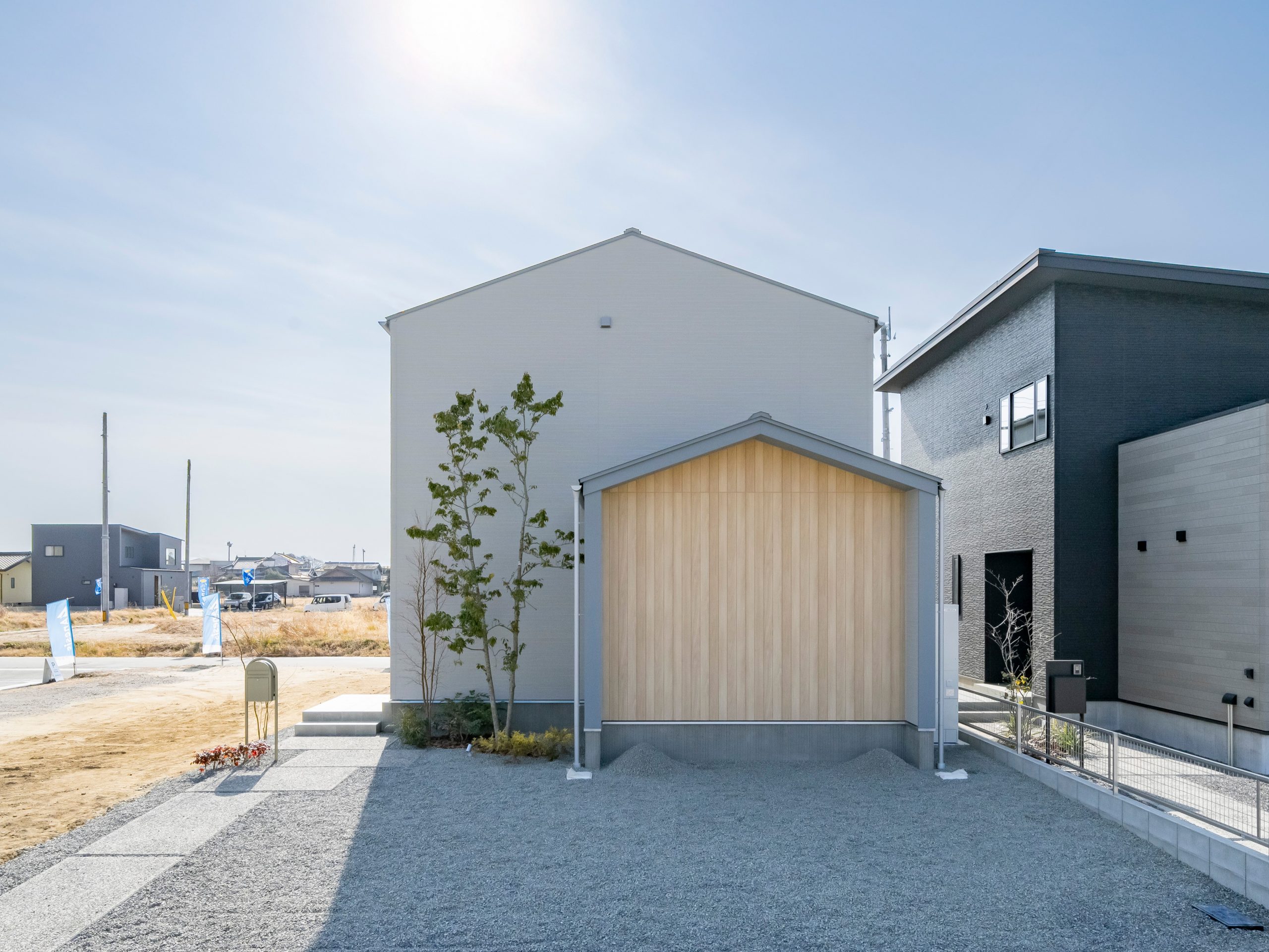 北欧風の三角屋根の住まい