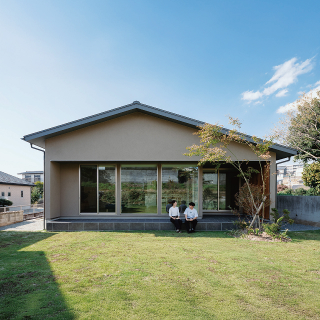 時を重ねる無垢な平屋